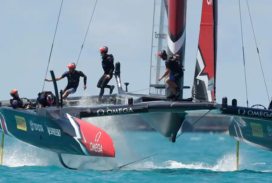 AMERICAS-CUP-SAILING
