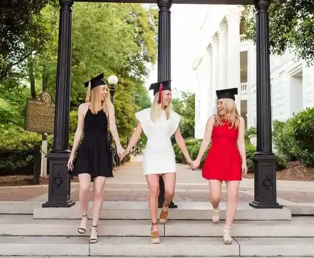 Graduation Picture Outfit